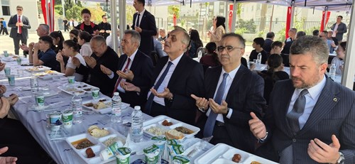 Valimiz Dr. Sayın Süleyman ELBAN, Kaymakamımız Sayın Mahmut Nedim TUNÇER, İlçemizde bulunan Şehit Piyade Uzman Çavuş Mesut..